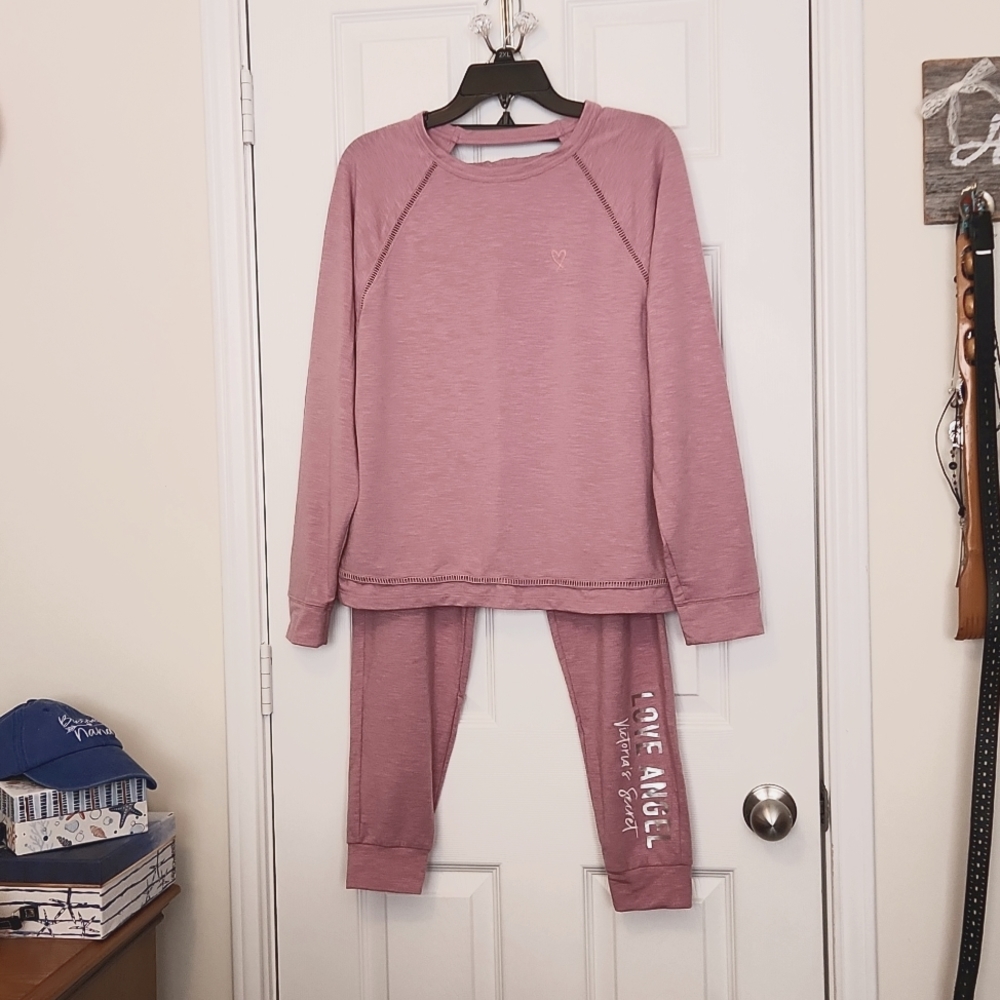 Victoria's Secret Pajama set size M